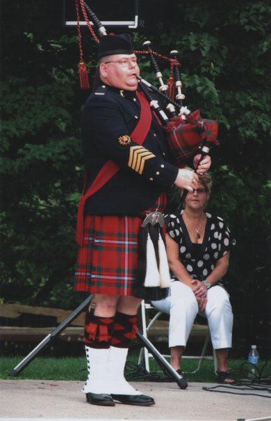 Pipe Major (MWO) Iain Lang, CD